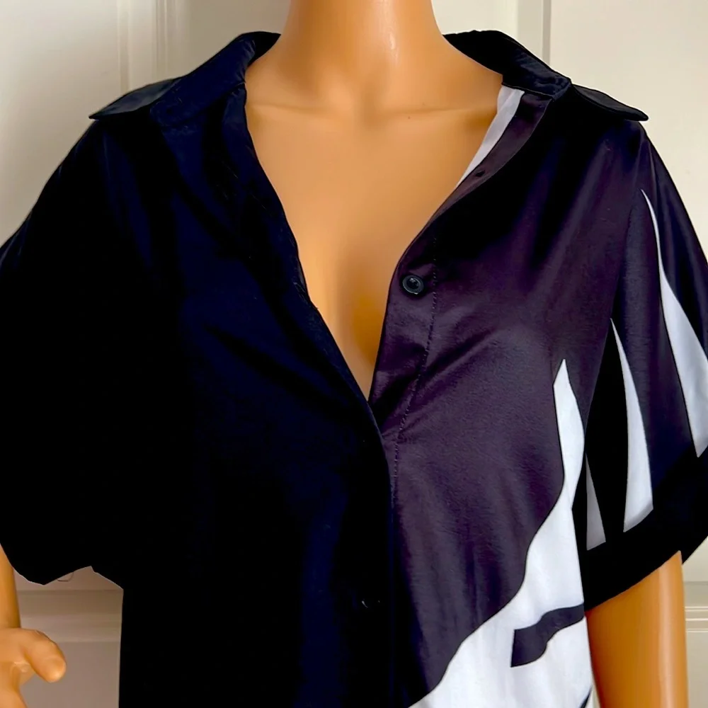 New SHEIN LUNE Figure Graphic Batwing Sleeve Shirt Dress - Picture 12 of 14